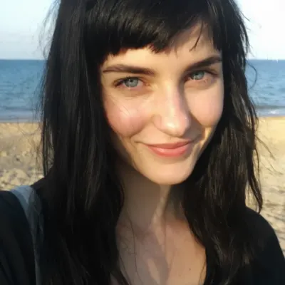 Агния, 27
