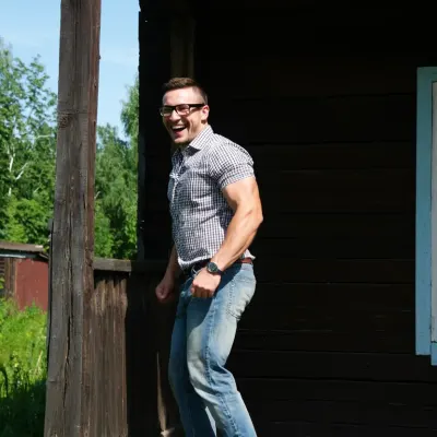 Артём