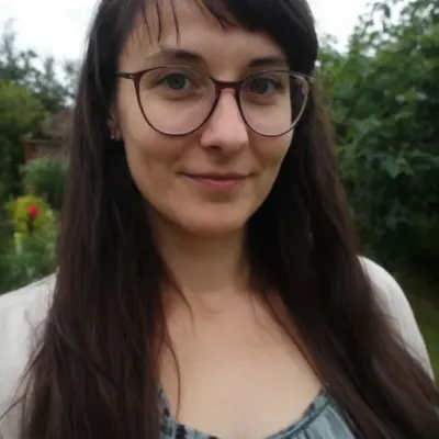 Нарине, 38